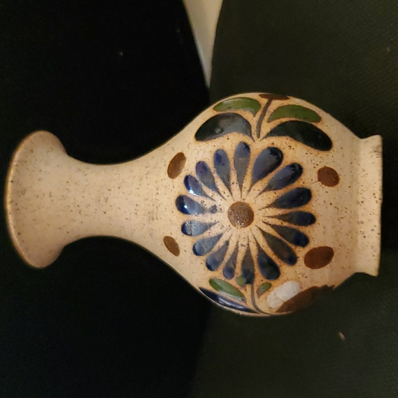 Other - VINTAGE MEXICAN FOLK POTTERY VASE.